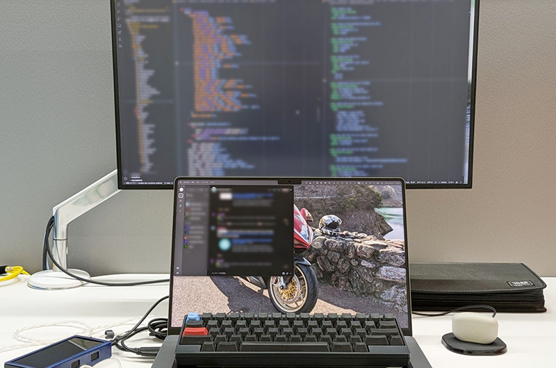 Using in the Sonshi Style (style of putting keyboard on laptop).