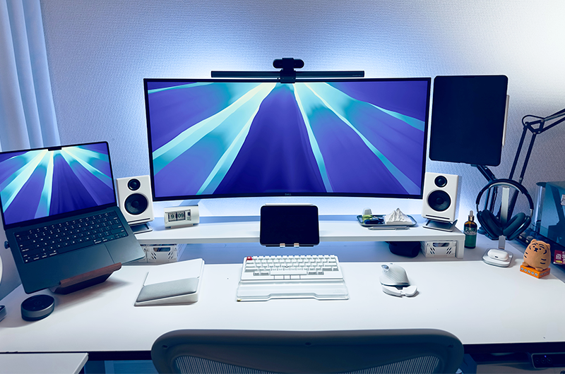 Jason’s work environment. It has a futuristic atmosphere.