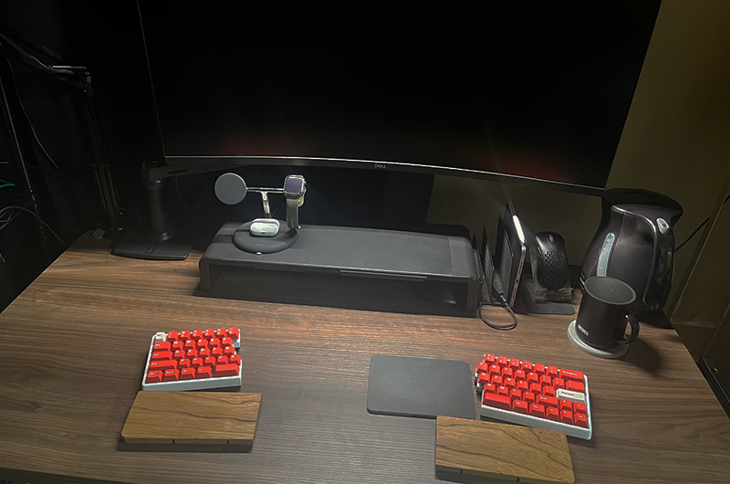 Nik's work environment. On the right side is his favorite vacuum mug.